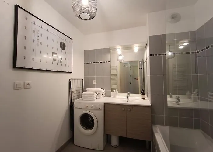 T3 Lumineux - Berges De La Garonne - Parking Appartement *