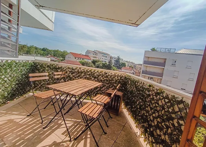 Apartment T3 Lumineux - Berges De La Garonne - Parking *